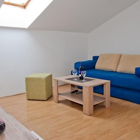 Apartman Harmony Apartment Пула Екстериор снимка