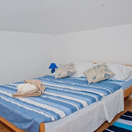 Apartman Harmony Apartment Пула Екстериор снимка
