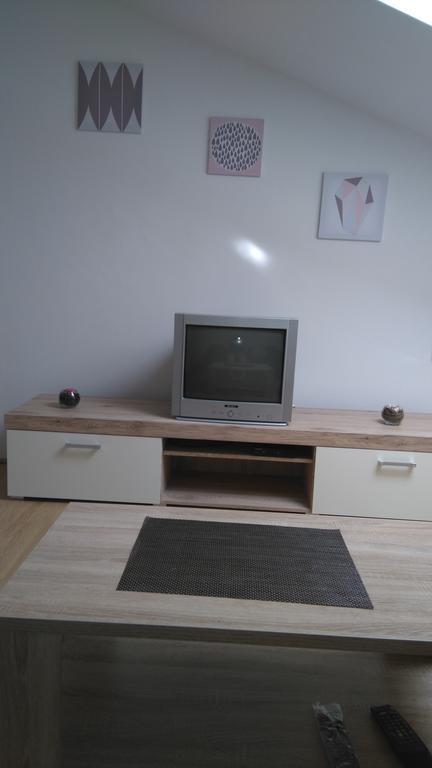 Apartman Harmony Apartment Пула Екстериор снимка